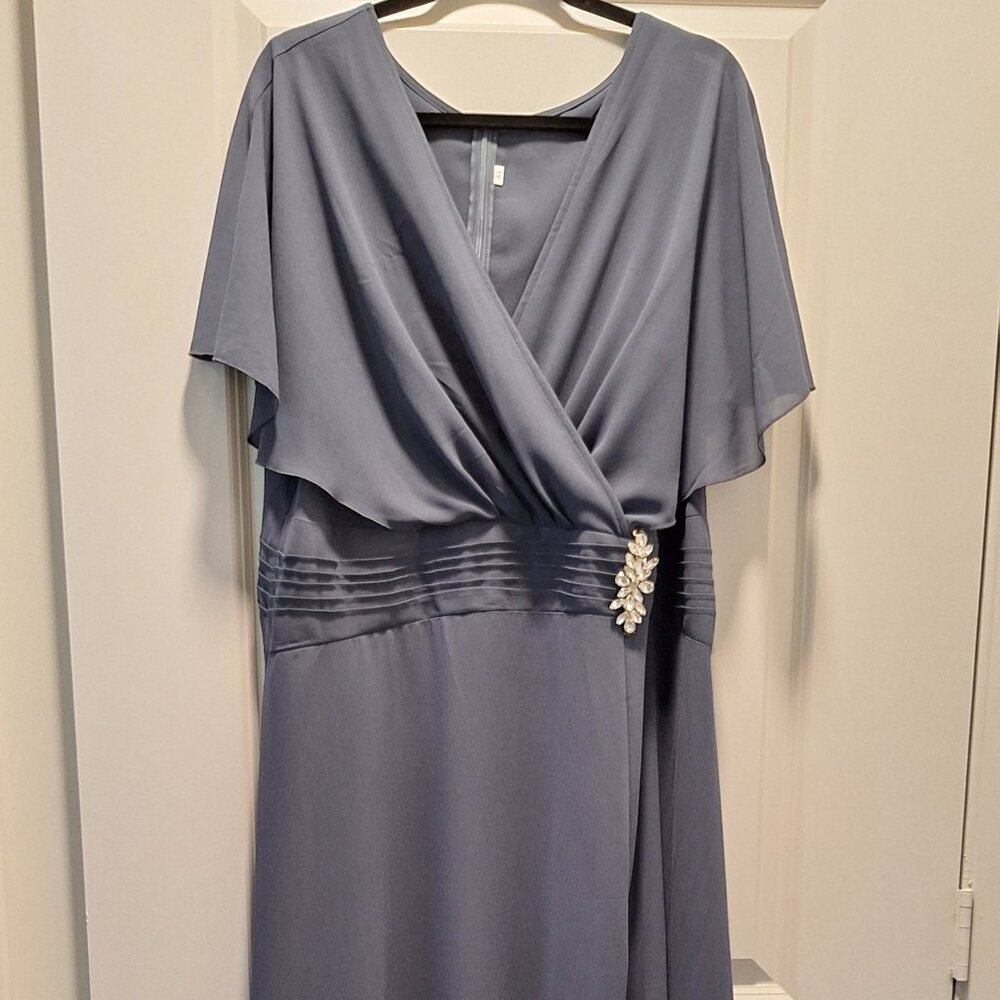 Long cocktail/wedding (mother of the bride/groom dress), XL, grey/blue